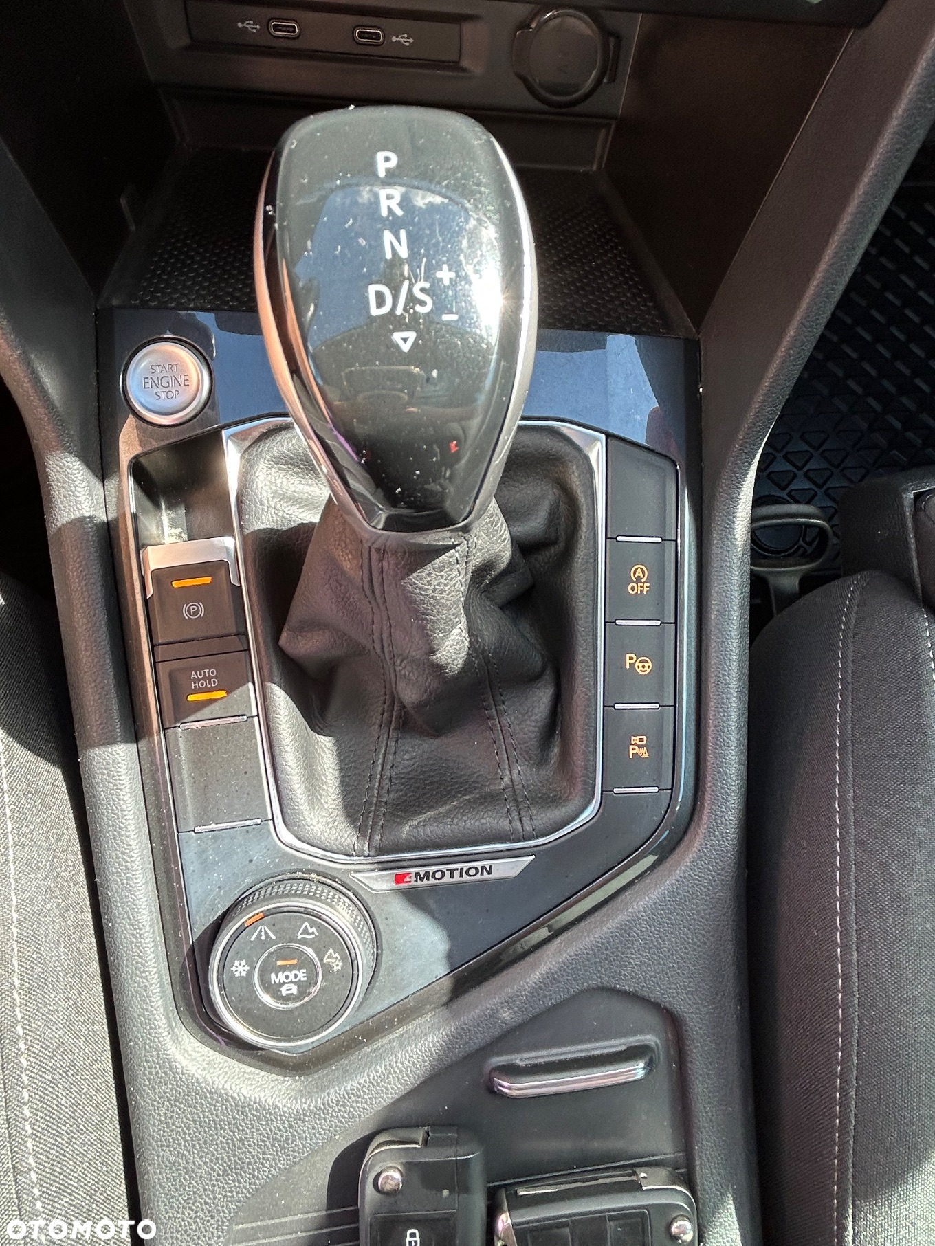 Volkswagen Tiguan 2.0 TDI SCR 4MOTION DSG Elegance - 40