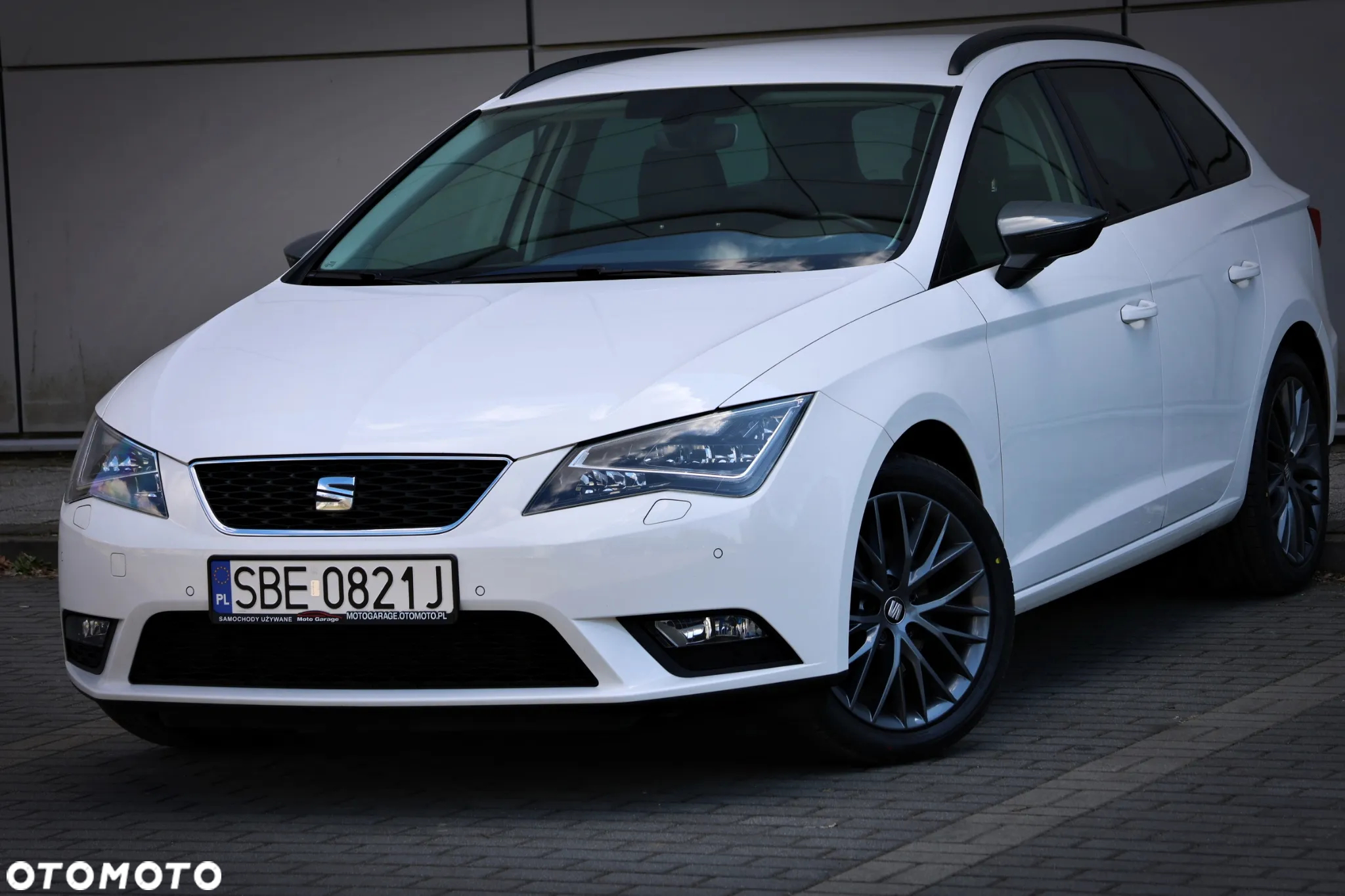 Seat Leon ST 1.4 TSI Start&Stop CONNECT - 2