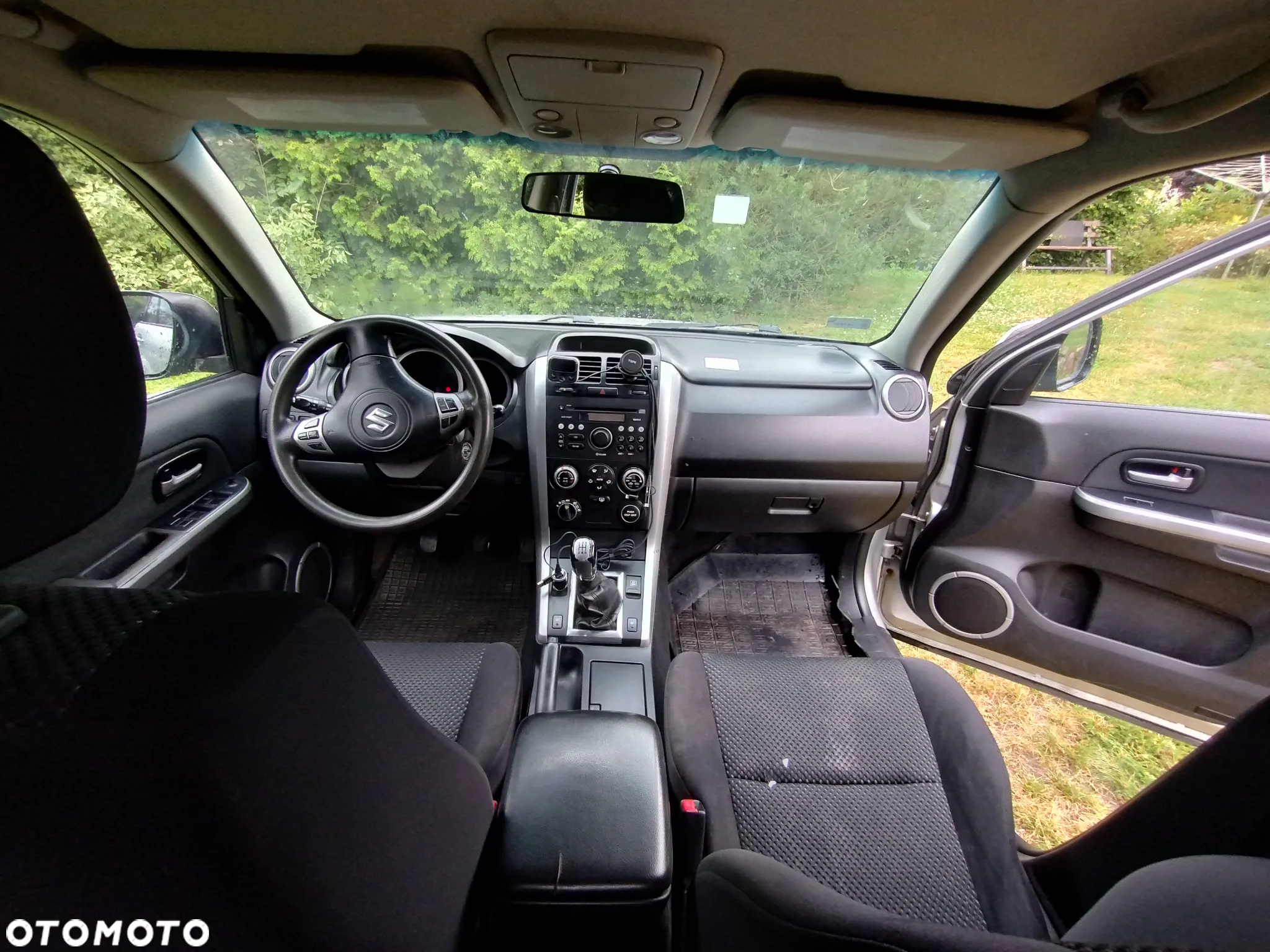 Suzuki Grand Vitara 2.0 - 8