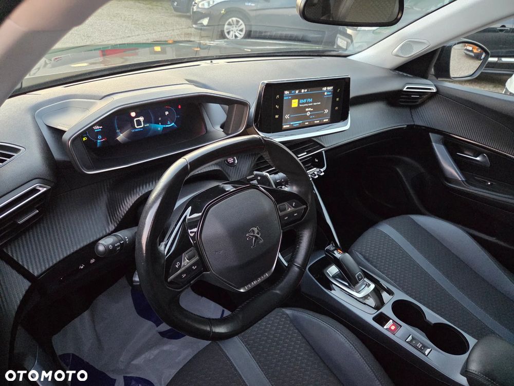 Peugeot 2008 1.5 BlueHDi GT Pack S&S EAT8 - 29