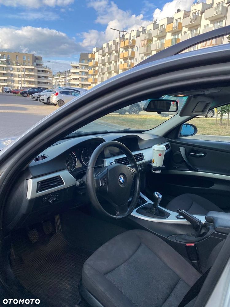 BMW Seria 3 320d DPF - 8
