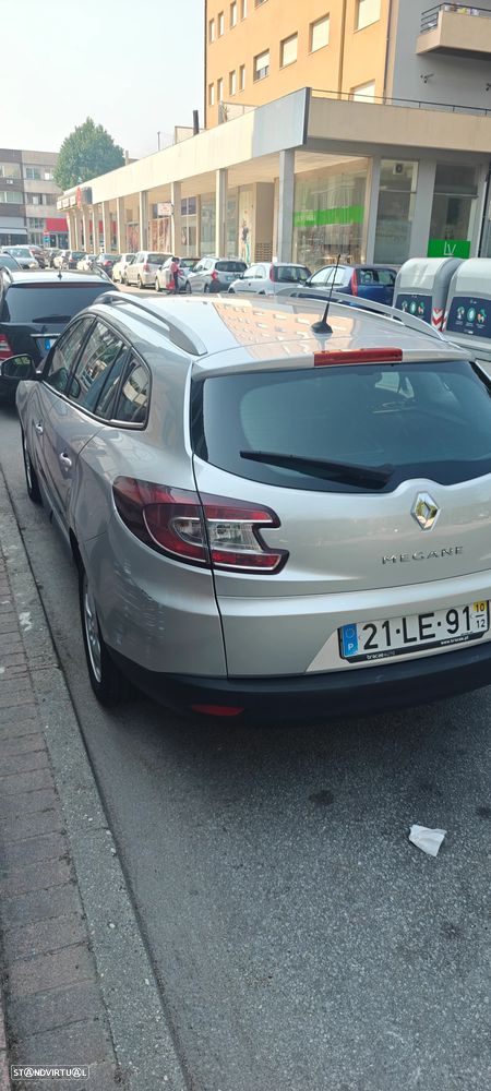Renault Mégane Break 1.5 dCi Dynamique S - 8