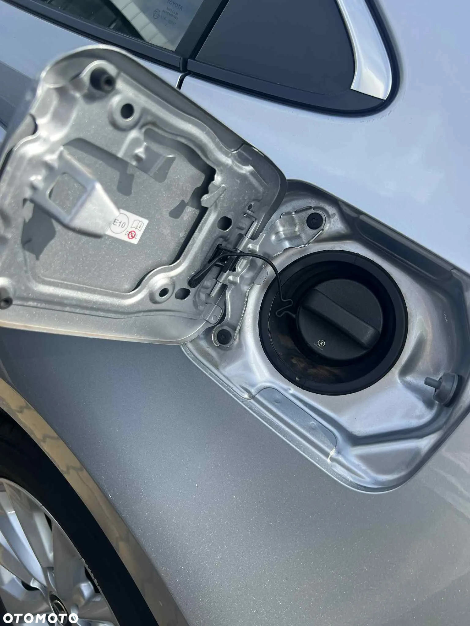 Toyota Corolla - 32