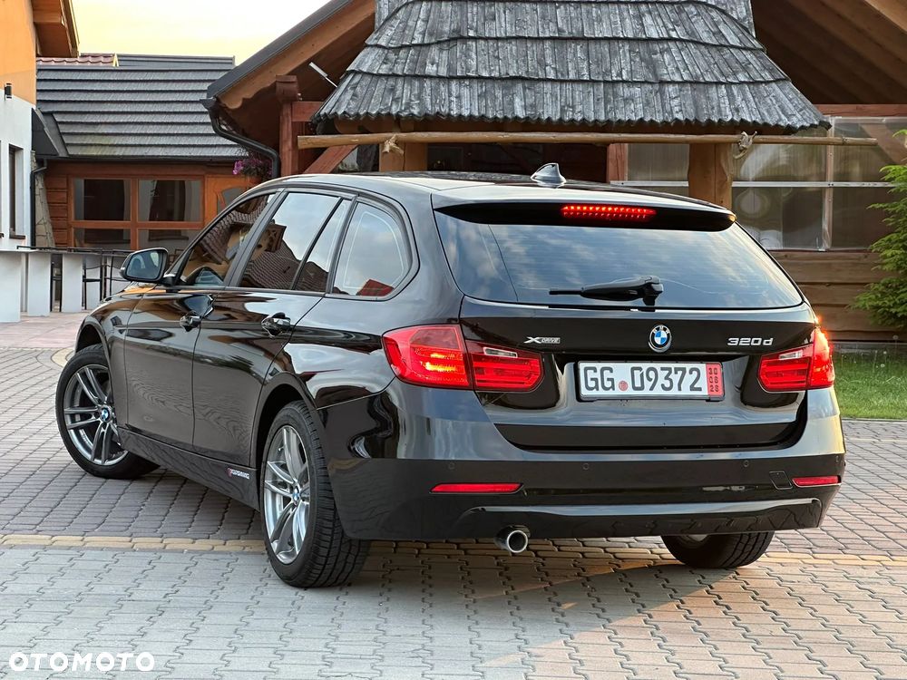 BMW Seria 3 320d xDrive DPF Edition Exclusive - 28