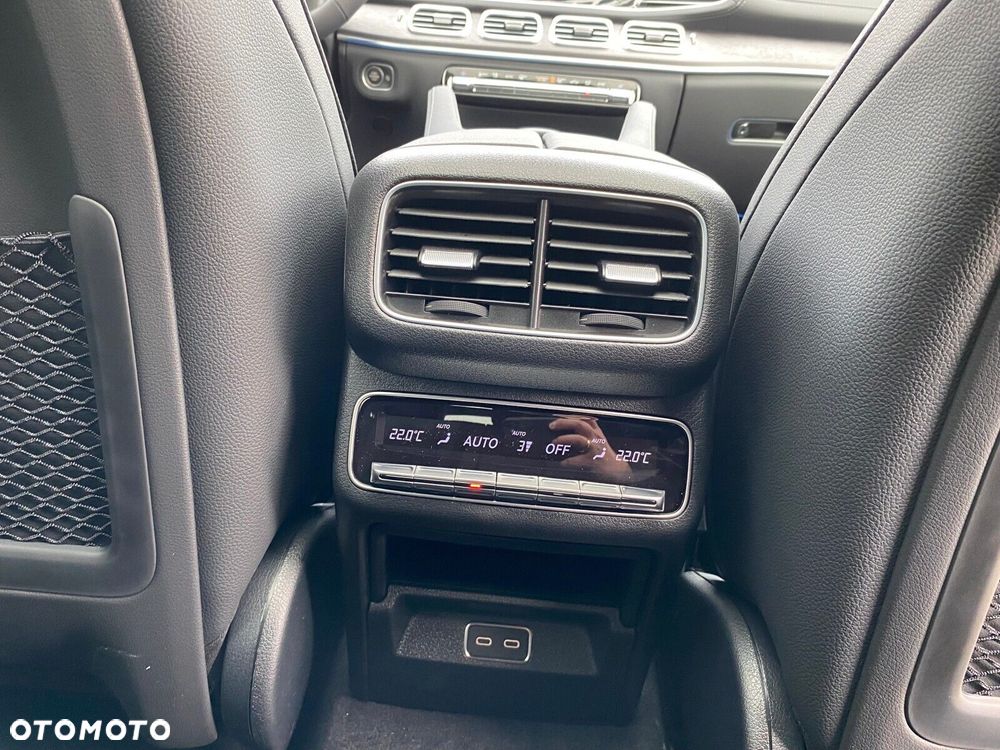 Mercedes-Benz GLE - 27