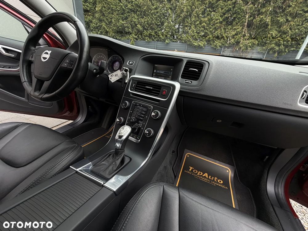 Volvo S60 D4 Geartronic Summum - 16