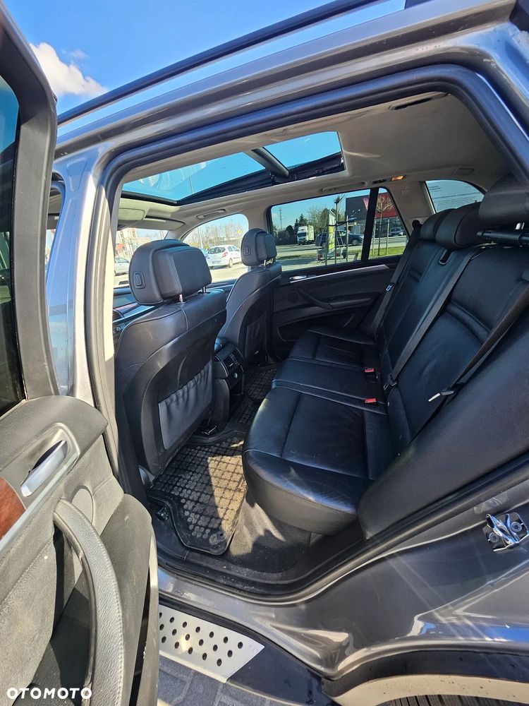 BMW X5 xDrive30d - 16