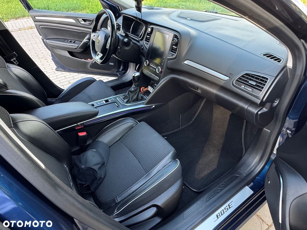 Renault Megane ENERGY TCe 130 BOSE EDITION - 9