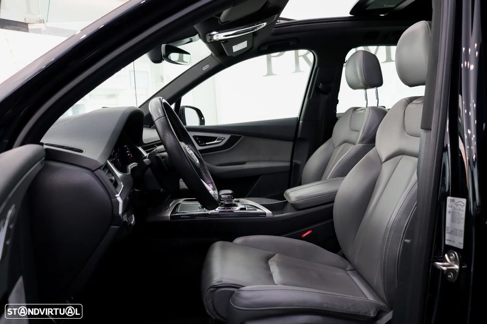 Audi Q7 3.0 TDI quattro S-line Tiptronic 7L - 11