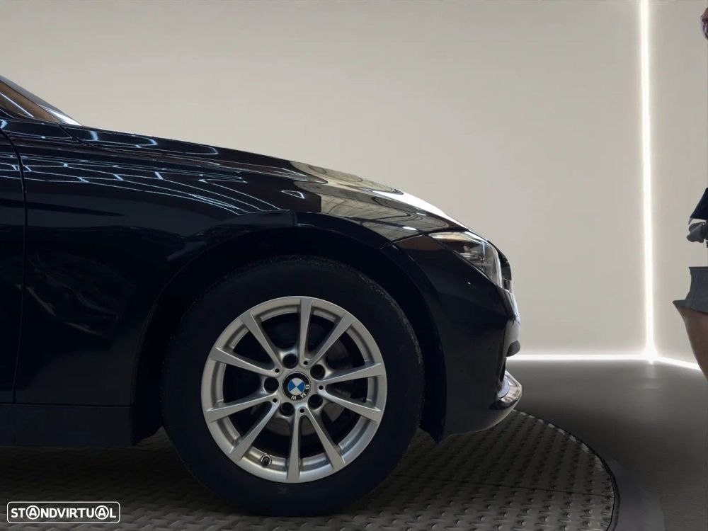BMW 318 d Line Sport - 9