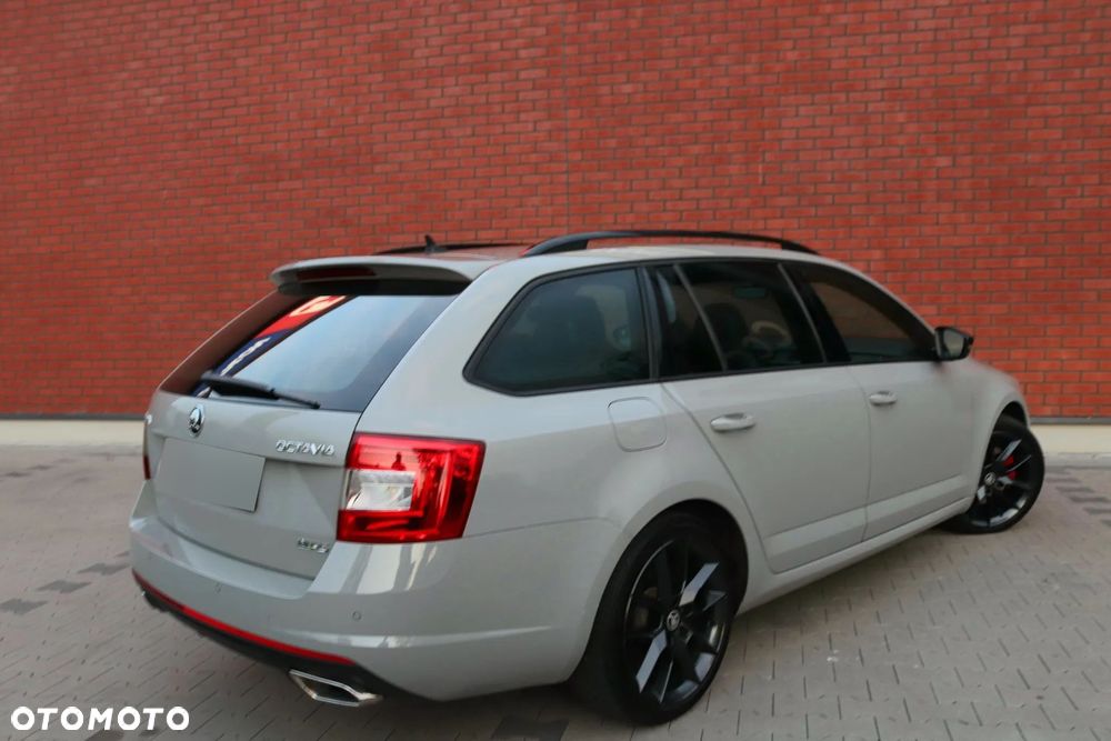Skoda Octavia 2.0 TDI RS Challenge DSG - 8