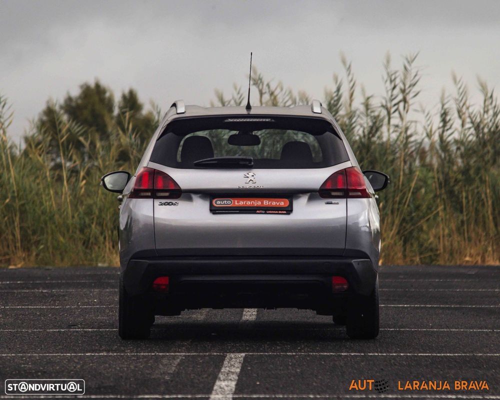 Peugeot 2008 1.2 PureTech Allure - 16
