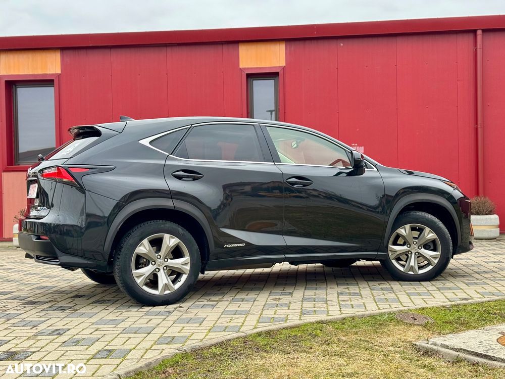 Lexus Seria NX 300h E-FOUR Luxury Line - 17