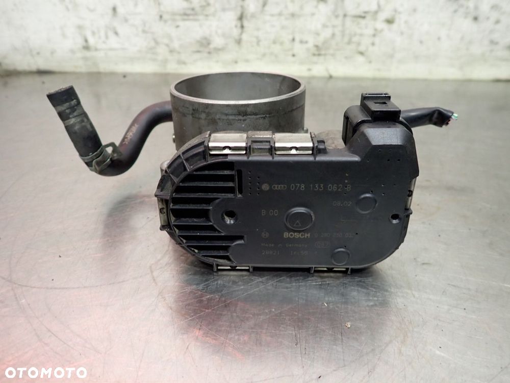 PRZEPUSTNICA AUDI A6 C5 LIFT  078133062B   0280750030 - 3