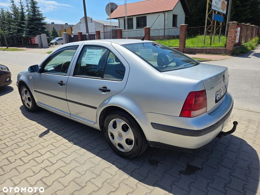 Volkswagen Bora 1.9 TDI Comfortline - 22