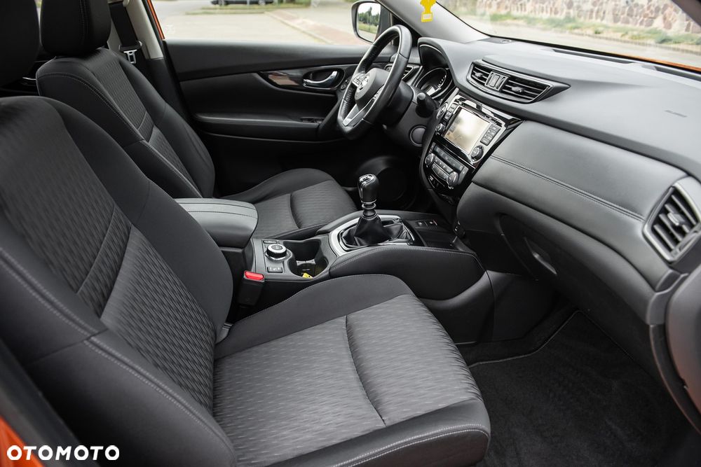 Nissan X-Trail 2.0 dCi ALL-MODE 4x4i Tekna - 31