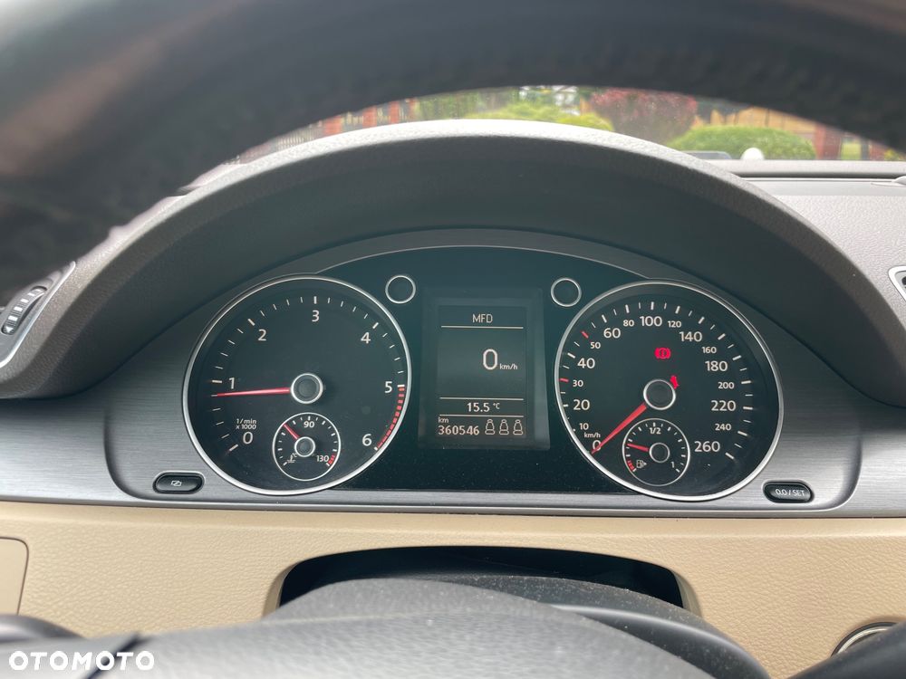Volkswagen Passat 2.0 TDI DPF Comfortline - 10