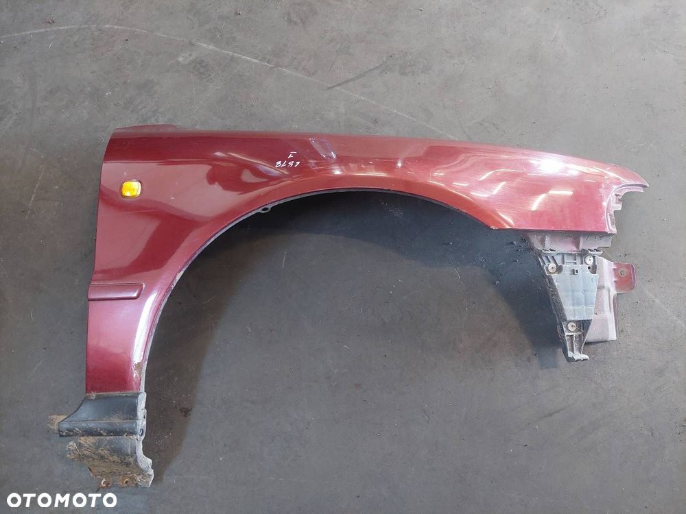 BŁOTNIK PRAWY PRZÓD AUDI A4 B5 LZ3L - 1