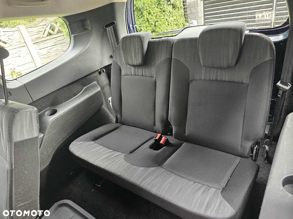 Dacia Lodgy 1.6 MPI 85 Prestige - 10