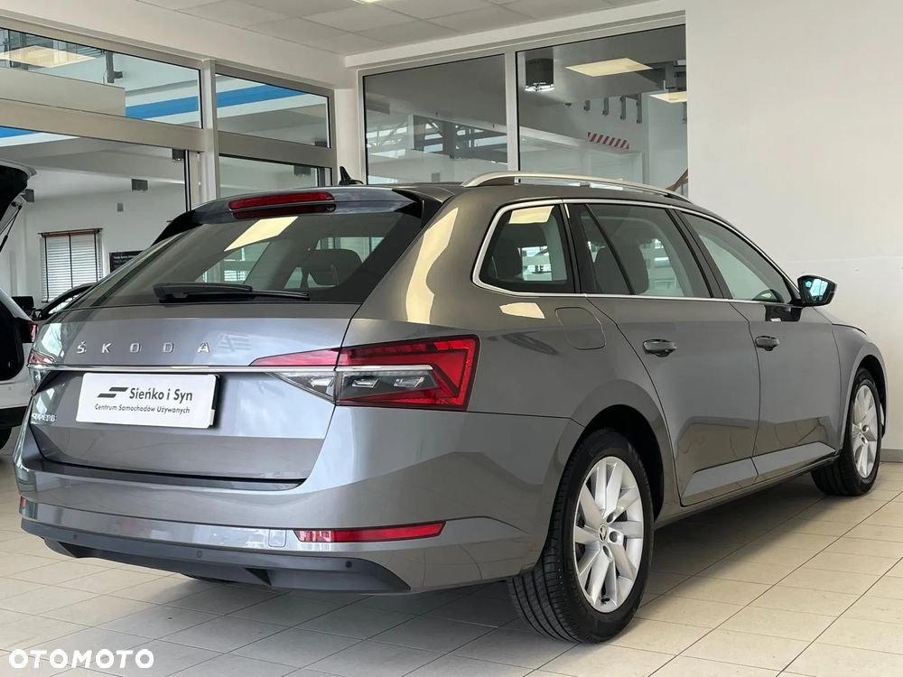 Skoda Superb 1.5 TSI Ambition DSG - 7
