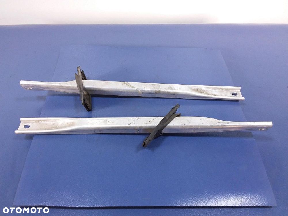 AUDI A4 A5 8W WZMOCNIENIA ROZPÓRKI KOMPLET - 1