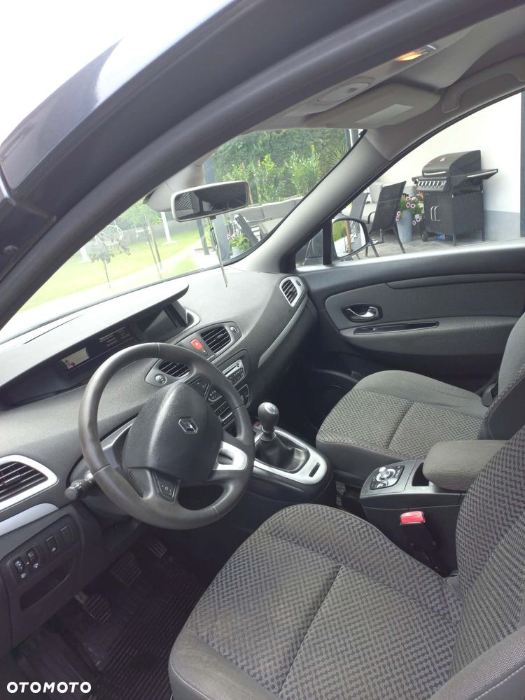 Renault Scenic 1.6 16V 110 TomTom Edition - 6