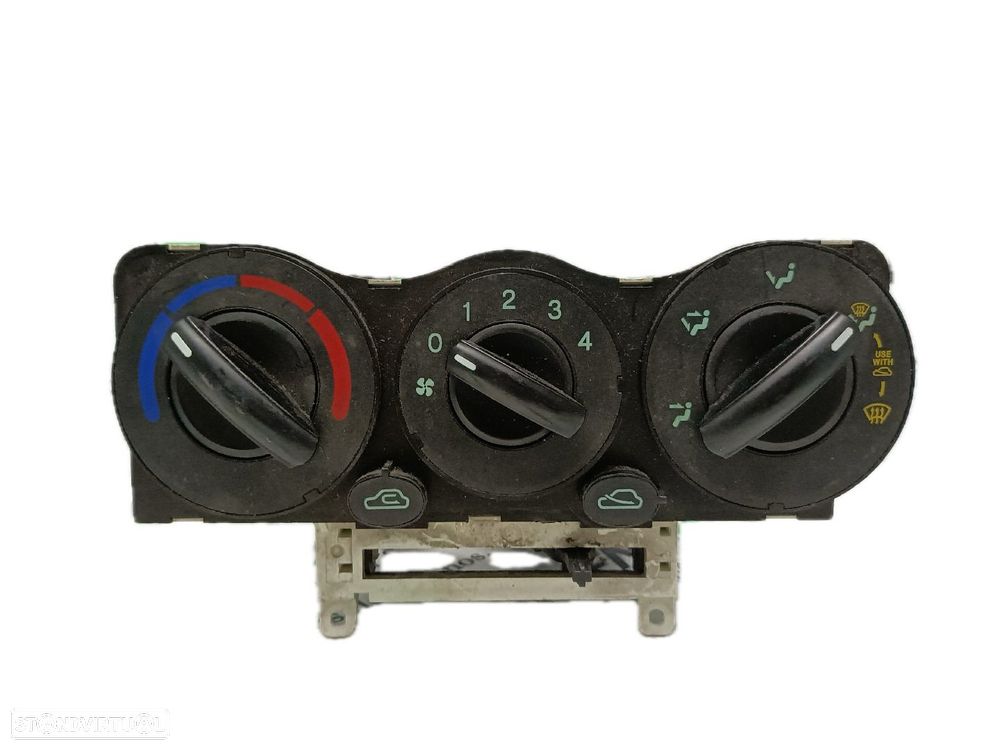 Comando / Botão De Sofagem / Climatronic Hyundai Getz (Tb) - 1