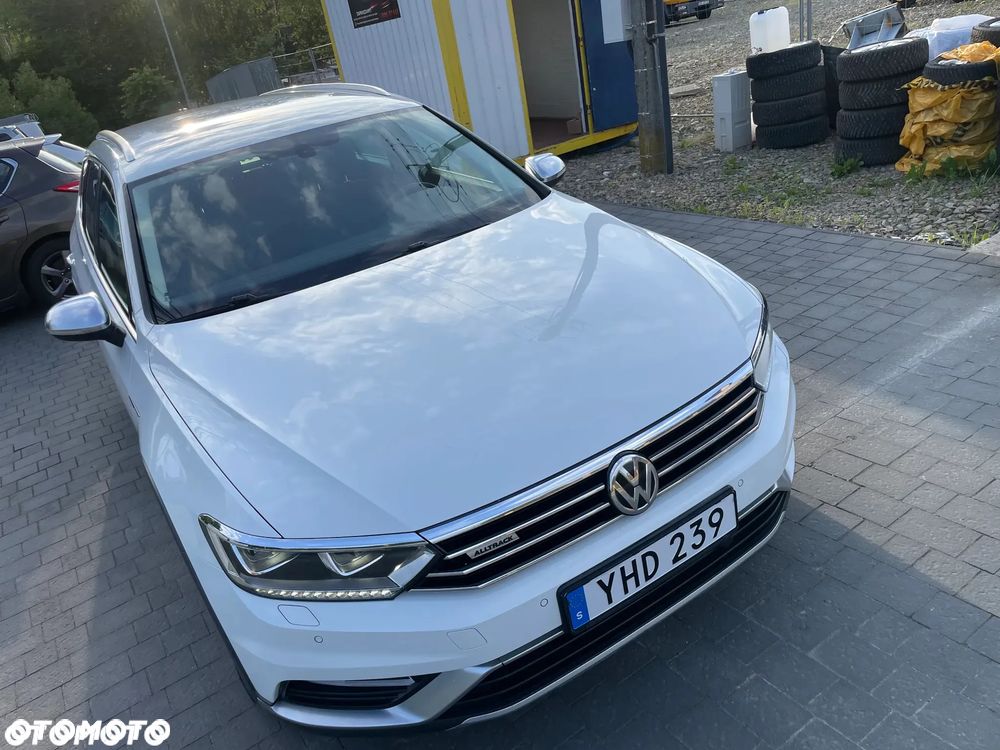 Volkswagen Passat Alltrack 2.0 TDI SCR 4Motion DSG (BMT) - 17