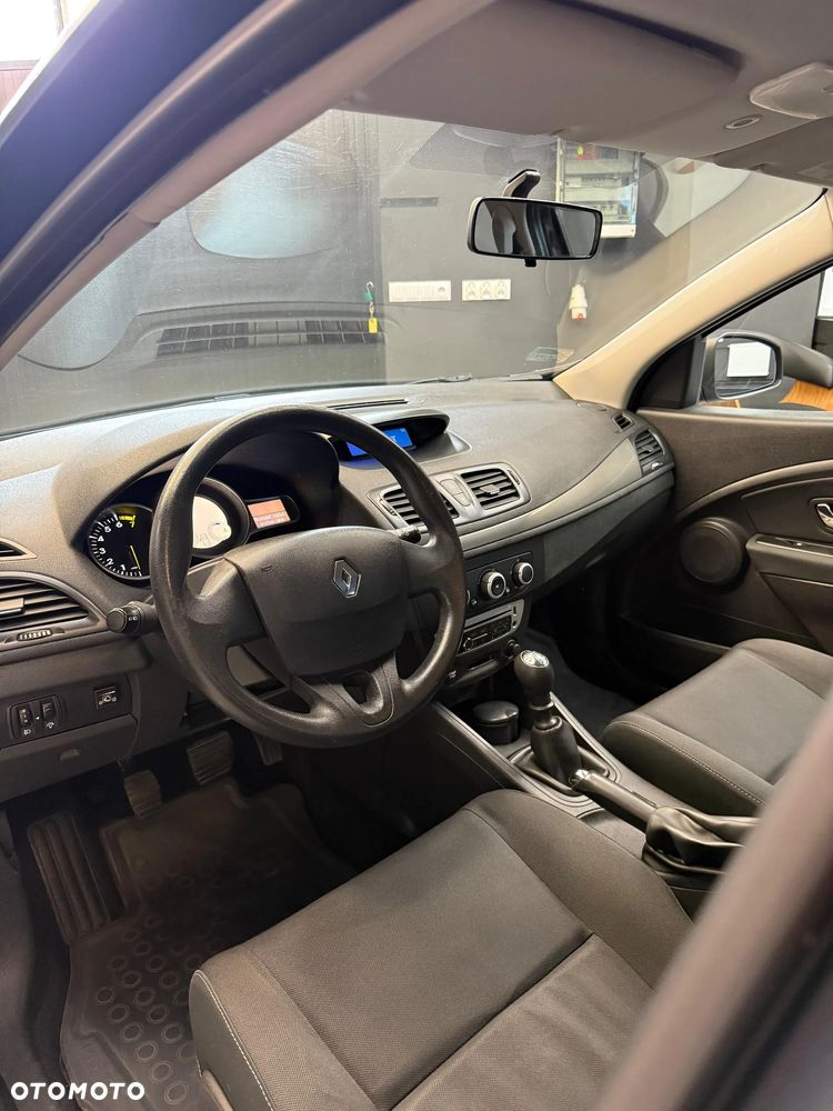 Renault Megane 1.6 16V Authentique Euro5 - 10