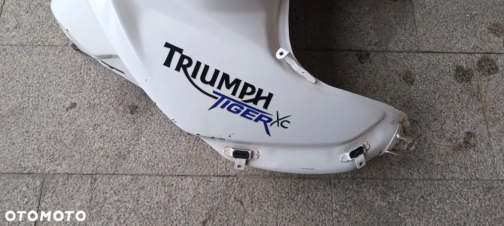 TRIUMPH TIGER 800 XC ZBIORNIK BAK POMPKA PALIWA 2015 - 12