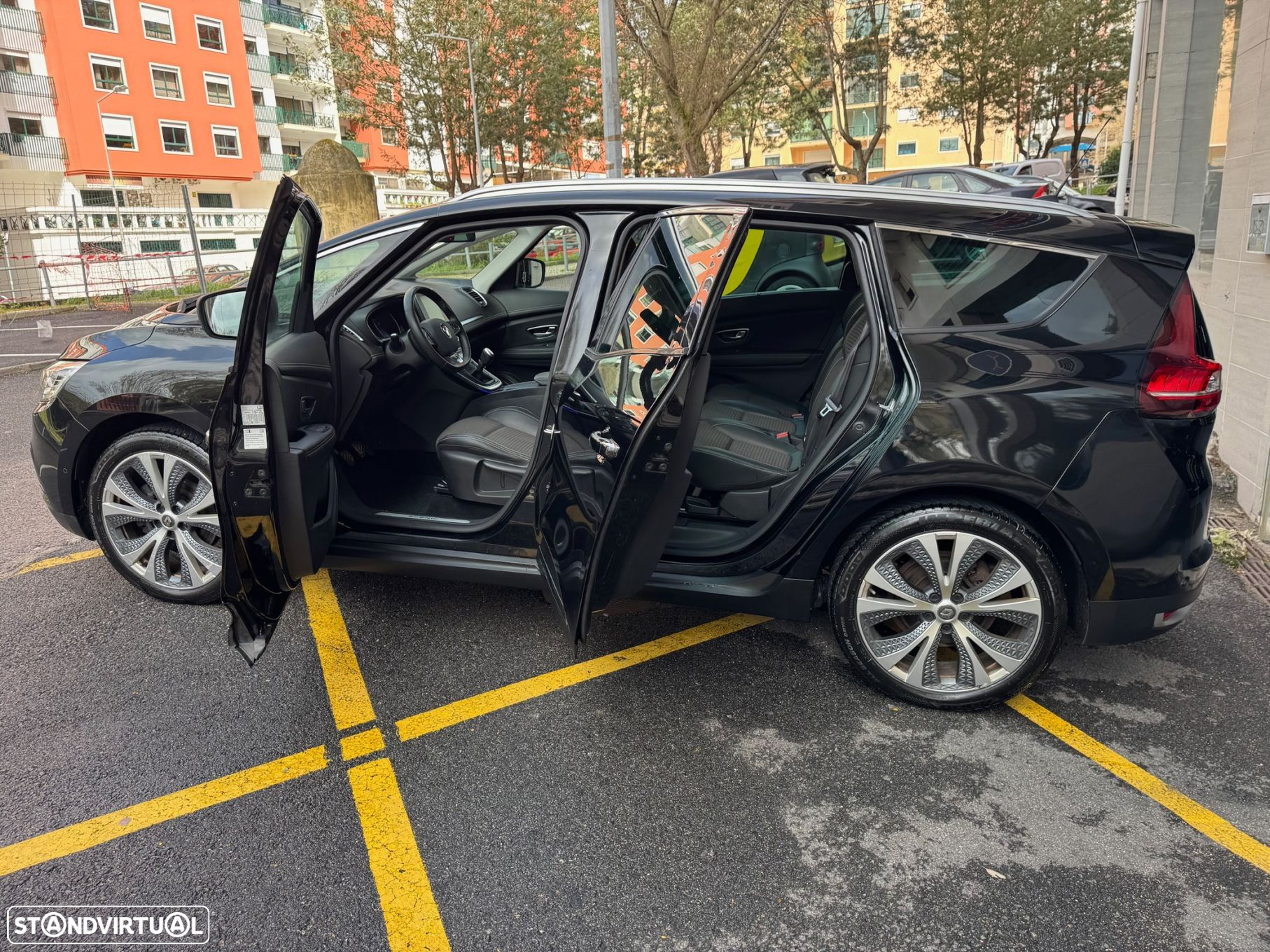 Renault Grand Scénic 1.6 dCi Dynamique S SS - 8