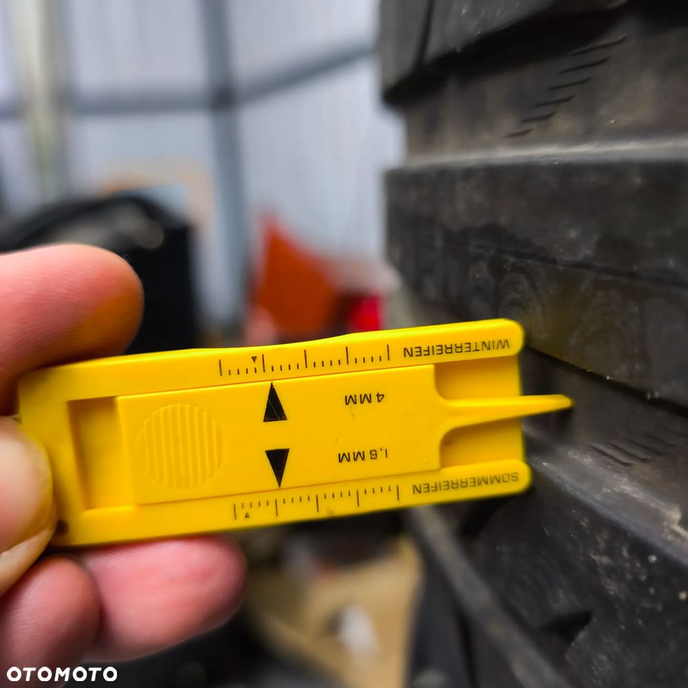 Felgi Audi A3 S-line 18" | 8P0601025BA | Do renowacji / Jedna krzywa - 13