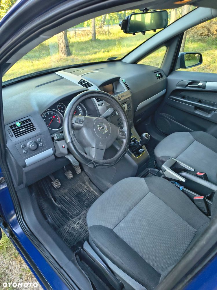 Opel Zafira - 7