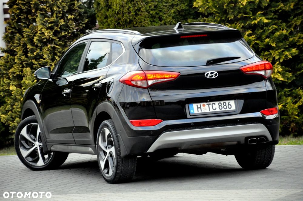 Hyundai Tucson 2.0 CRDI 4WD Automatik Premium - 23
