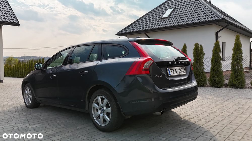 Volvo V60 D3 Momentum - 7