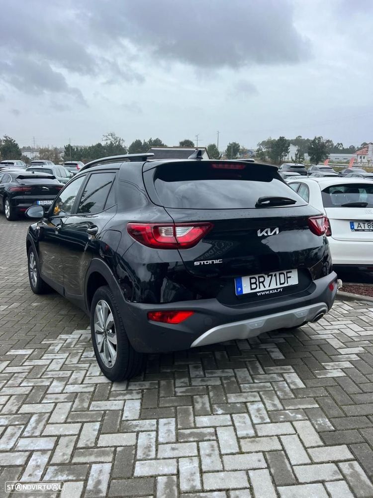 Kia Stonic 1.2 MPi Dynamic - 3