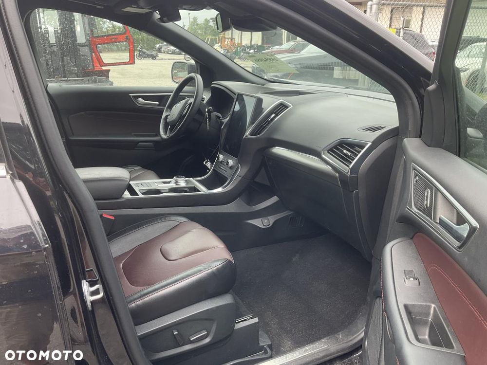 Ford Edge - 8