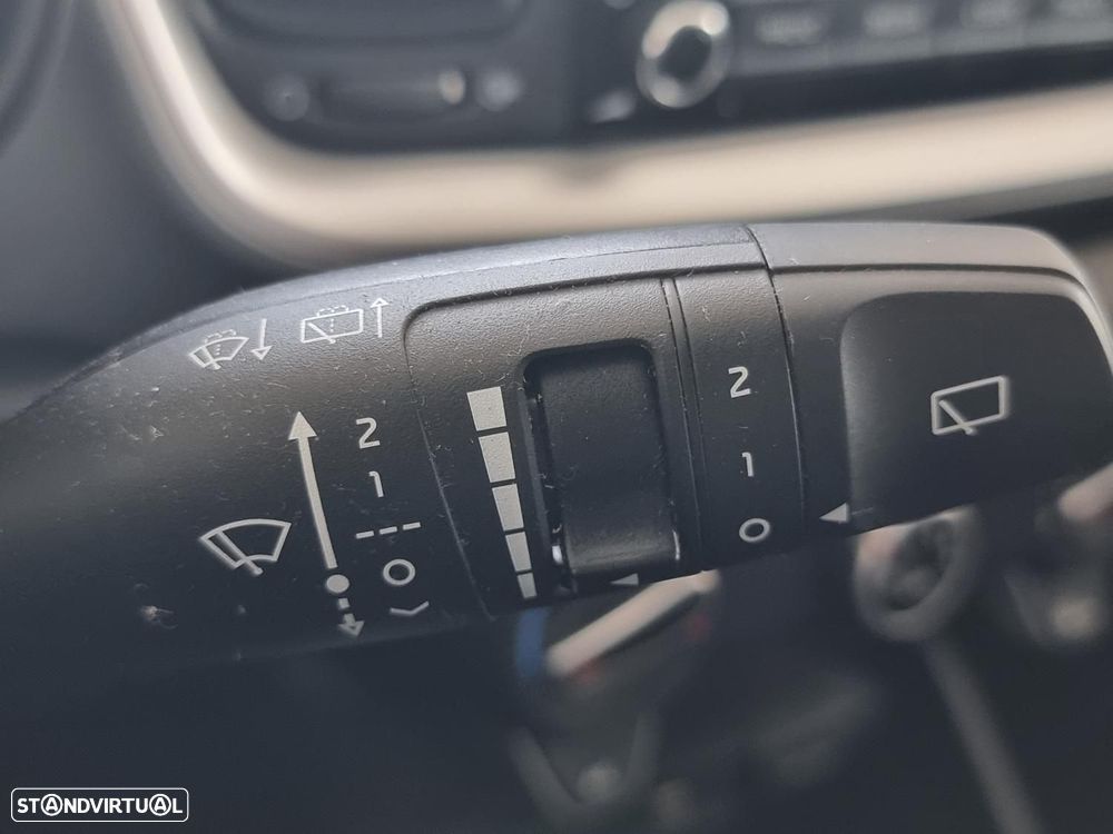 Kia Stonic 1.2 Dynamic - 23