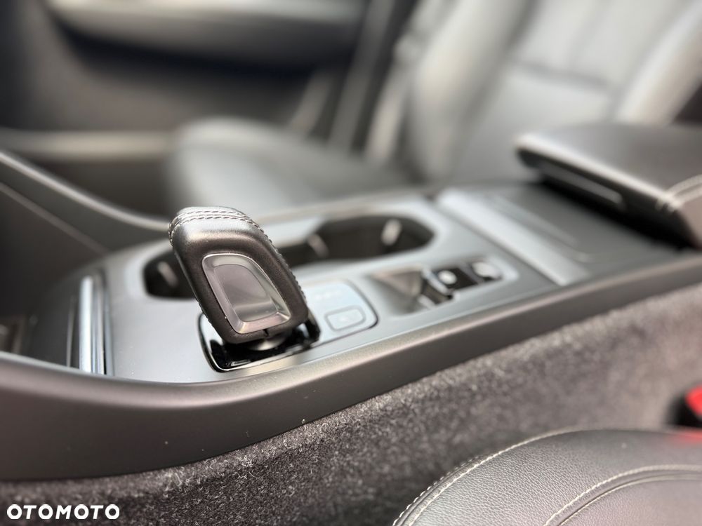 Volvo XC 40 D3 Momentum Pro - 7