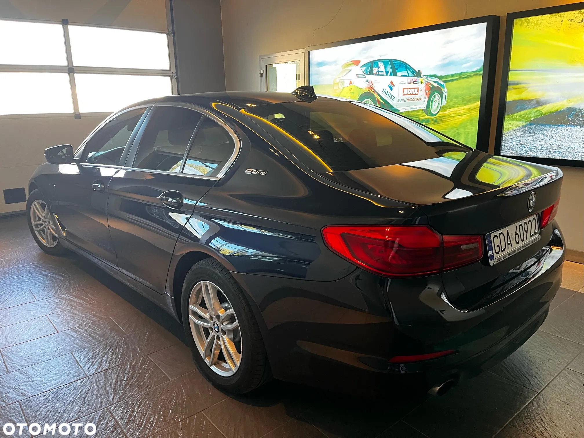 BMW Seria 5 530e iPerformance - 5