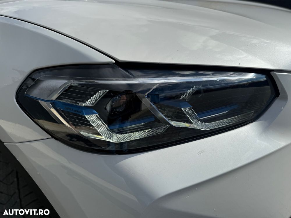 BMW X3 ver-xdrive20i-at-standard - 11