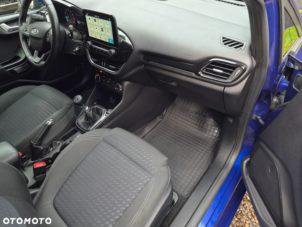 Ford Fiesta 1.0 EcoBoost S&S TITANIUM - 11