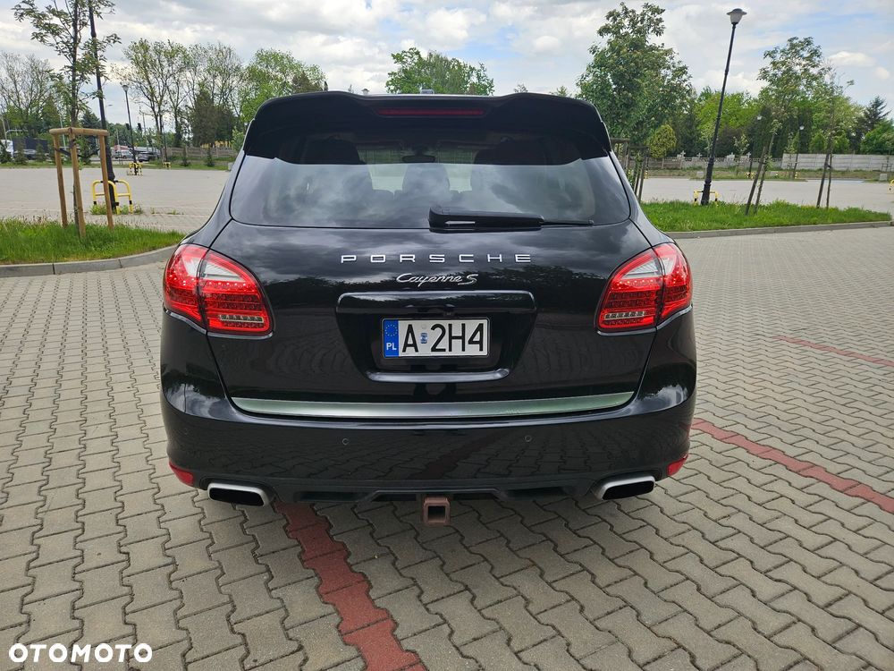 Porsche Cayenne - 5
