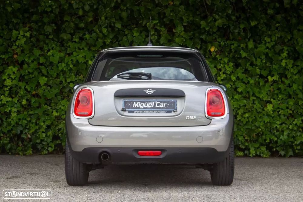 MINI 5 Portas One D - 10