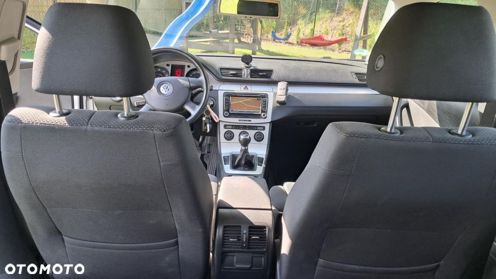Volkswagen Passat 1.8 TSI Individual - 11