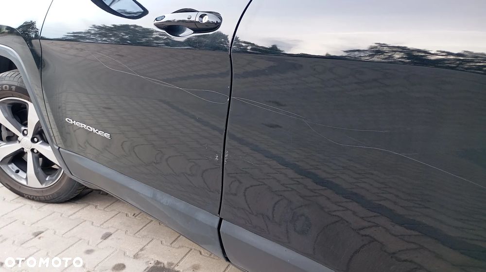 Jeep Cherokee 3.2 V6 Pentastar Active Drive I Automatik Limited - 15