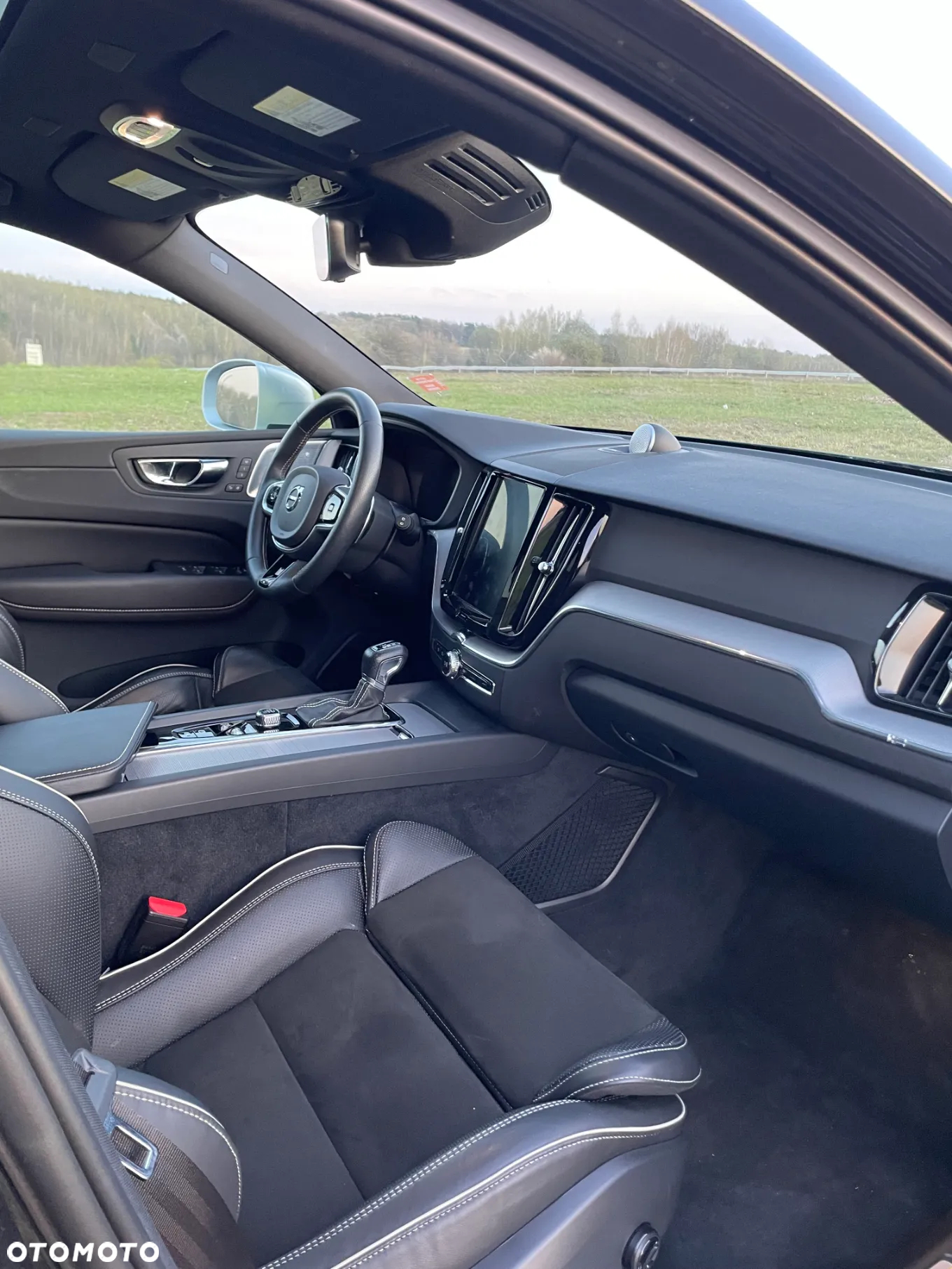 Volvo XC 60 T6 AWD R-Design - 13