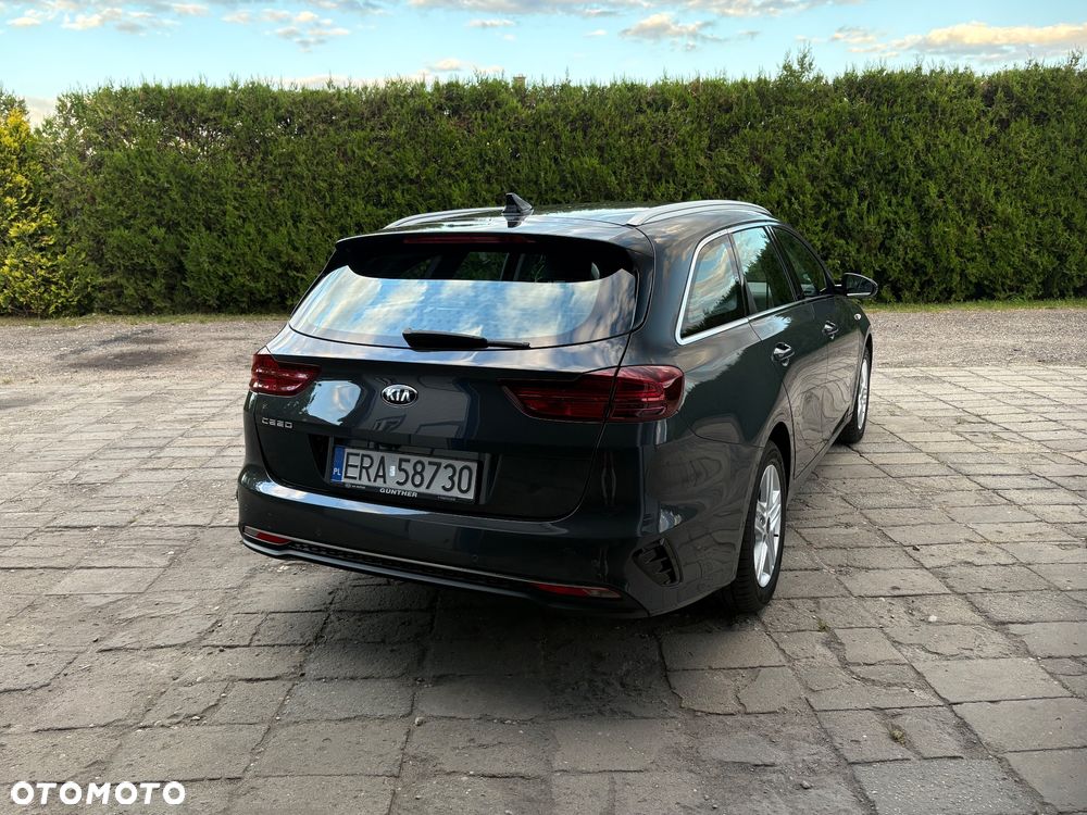 Kia Ceed - 14