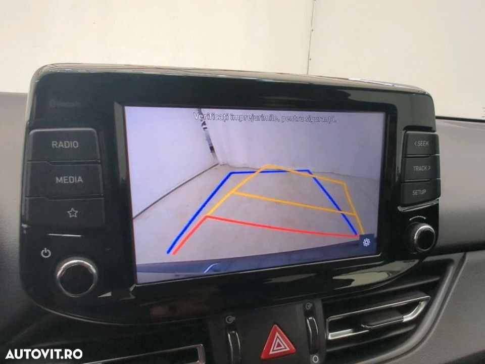 Hyundai i30 1.5 110CP 5DR M/T Highway - 6