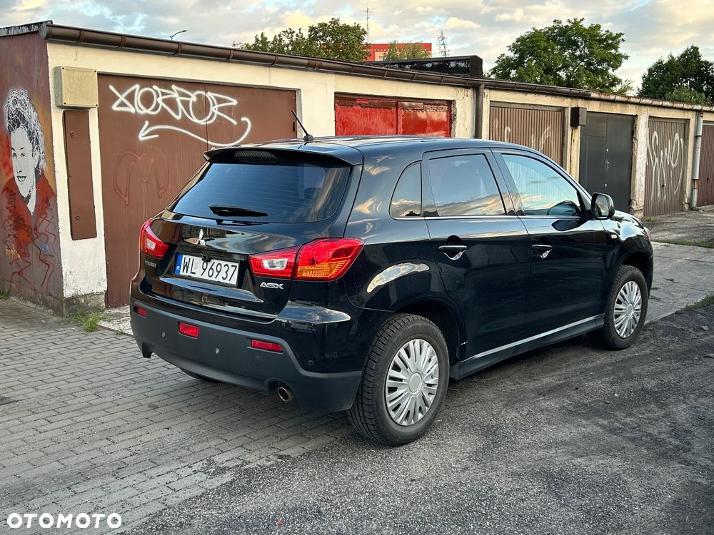Mitsubishi ASX - 11